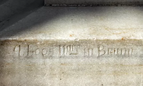 AL15 Náhrobek biskupa Karla Nötiga